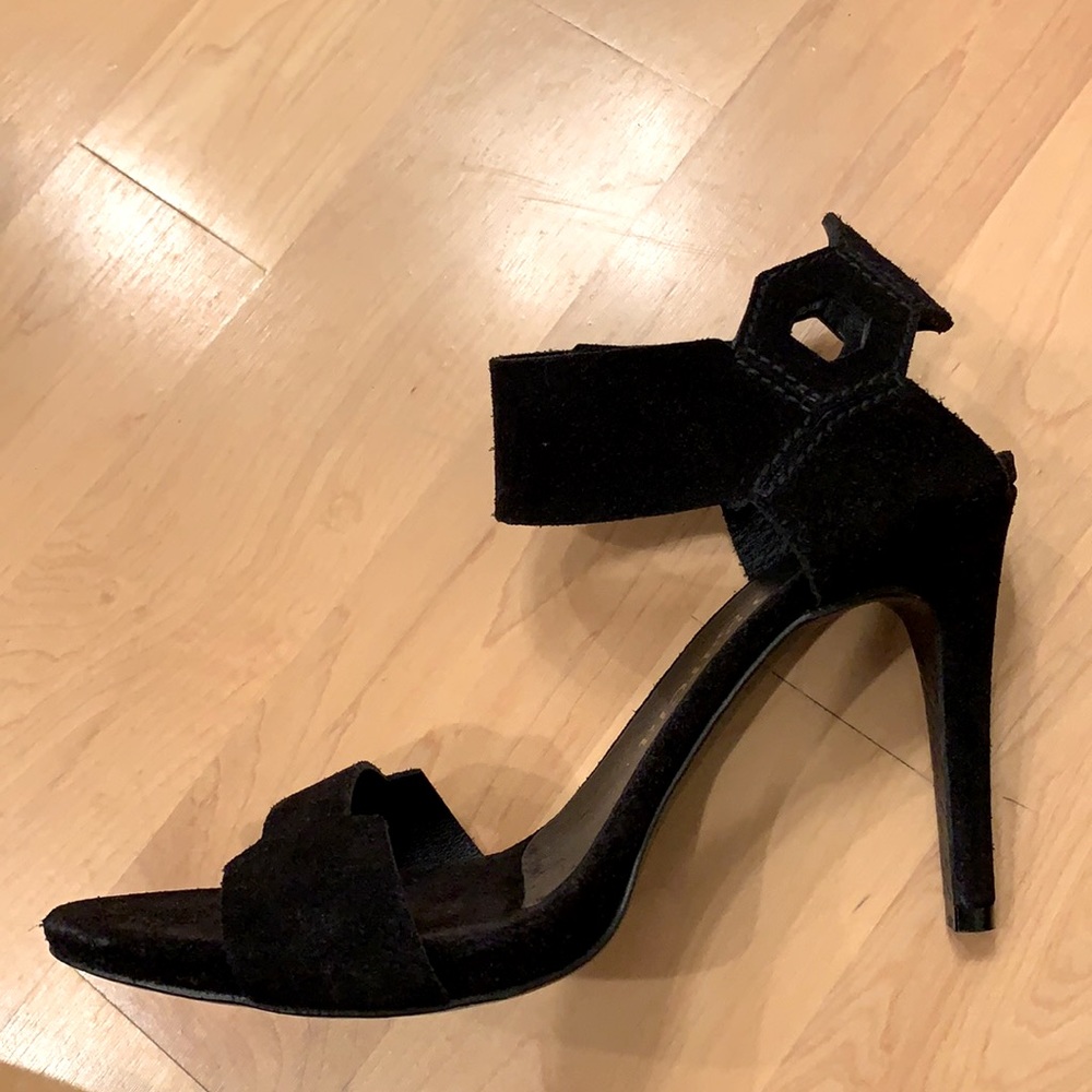 NEW Pedro Garcia Heels